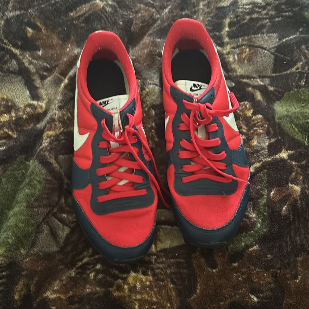Nike Internationalist Custom Running Shoes - Picture 4 of 5